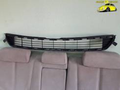 Решетка бамперная. Toyota RAV4