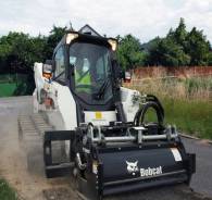 Bobcat T870. Мини-погрузчик, 1 584 кг.