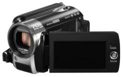 Panasonic SDR-H81. Менее 4-х Мп, с объективом