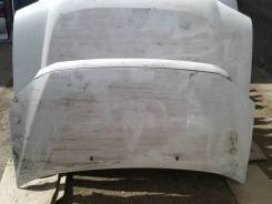Капот. Toyota Hiace Regius