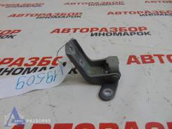 Петля двери передней правой верхняя Hyundai Solaris