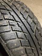 Kumho I'Zen RV Stud KC16. Зимние, шипованные, износ: 10%, 4 шт