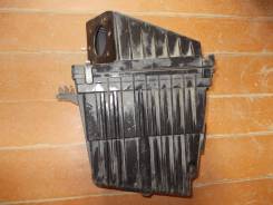 Корпус воздушного фильтра. Nissan Presage, VNU30, VU30 Nissan Bassara, JVNU30, JVU30 Двигатель YD25DDT