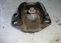 Подушка двигателя. Renault Symbol Renault Kangoo Renault Clio Двигатели: K4M, K7J, E7J, F8Q, K7M, K4J