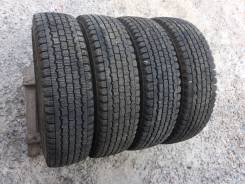 Bridgestone Blizzak Revo 969. Зимние, без шипов, 2012 год, износ: 10%, 4 шт