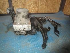 Блок abs. Audi A4, 8EC, 8ED, 8H7, 8HE, 8K2 Двигатели: ALT, ALZ, AUK, BBJ, BDG, BFB, BGB, BKN, BLB, BPG, BRE, BWE, BWT