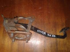 Педаль тормоза. Toyota Vista, SV20