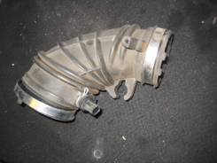 Патрубок воздухозаборника. Honda Stream, LA-RN3, ABA-RN4, LA-RN4 Honda CR-V, ABA-RD5, ABA-RD4, RD7, LA-RD4, RD6, LA-RD5, RD5, RD4 Honda Stepwgn, LA-RF...