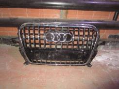 Решетка радиатора. Audi Q5, 8RB Двигатели: AAH, CAEB, CAGA, CAGB, CAHA, CAHB, CALB, CCWA, CCWB, CDNA, CDNB, CDNC, CGLA, CGLB, CHJA, CJCA, CJCB, CMGA