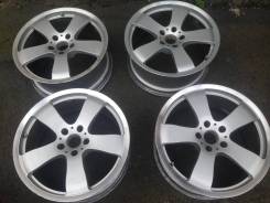 TOMS. 8.0x18, 5x114.30, ET45, ЦО 60,0 мм.