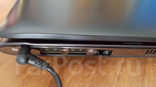 Asus Eee PC 1225B. 11.6", ��� 2048 ��, ���� 300���, WiFi: 1, Bluetooth: 1 ����