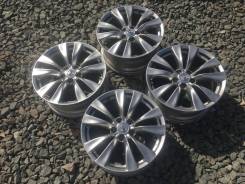 Nissan. 8.5x18, 5x114.30, ET43, ЦО 66,1 мм.