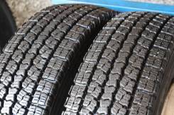 Toyo M919. Зимние, без шипов, 2012 год, износ: 5%, 2 шт