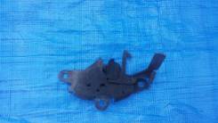 Замок капота. Toyota Sprinter, AE91, AE92, AE95, CE90, CE95, CE96, CE96V, EE90, EE96, EE96V, EE98, EE98V Toyota Sprinter Carib, AE95, AE95G Toyota Cor...