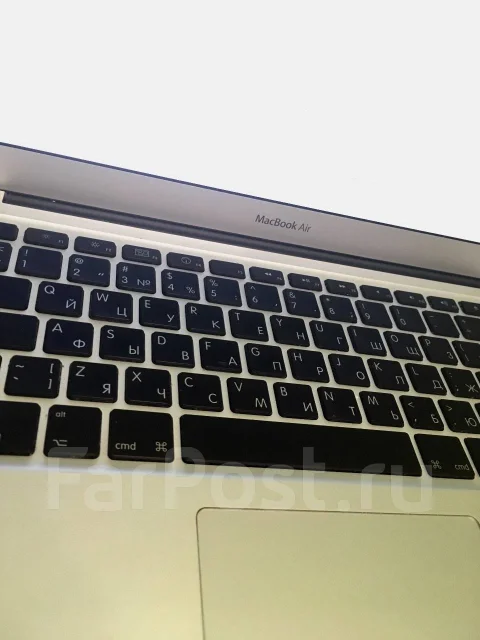 Apple MacBook Air 13. 13", 1,9����, ��� 8 ��, ���� 128���, WiFi: 1, Bluetooth: 1 ����
