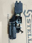 Замок крышки багажника. Mercedes-Benz M-Class, W163