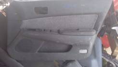 Обшивка двери. Toyota Vista, SV40