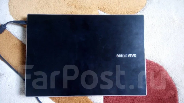 Samsung 300V4A. 14", 2,3����, ��� 4 ��, ���� 500���, WiFi: 1, Bluetooth: 1, ����������� �� 4��. ����