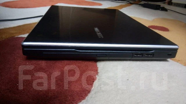 Samsung 300V4A. 14", 2,3����, ��� 4 ��, ���� 500���, WiFi: 1, Bluetooth: 1, ����������� �� 4��. ����