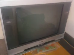 Rolsen. CRT (���)