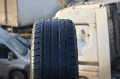 Bridgestone Potenza S001. ������, �/�, ����� 30 % ����