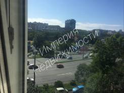 3-комнатная, проспект 100-летия Владивостока 33. Столетие, агентство, 58 кв. м. Вид из окна днем