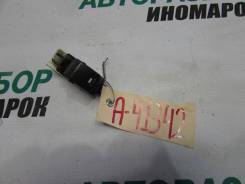 Кнопка стеклоподъемника Nissan Almera Classic (B10)