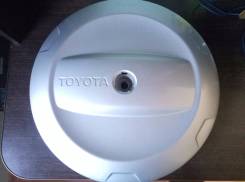 Колпак запасного колеса. Toyota RAV4, ACA28, ACA21, CLA20, ACA20, ACA23, CLA21, ZCA25, ACA26, ZCA26 Двигатели: 1AZFE, 1ZZFE, 1CDFTV, 2AZFE, 1AZFSE