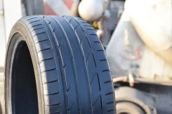 Bridgestone Potenza S001. ������, �/�, ����� 30�% ����