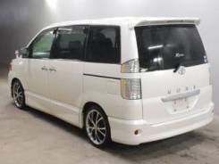 Toyota Voxy. автомат, 4wd, 2.0, бензин, б/п, нет птс. Под заказ