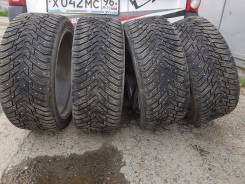 Nokian Hakkapeliitta 8. Зимние, шипованные, 2013 год, износ: 20%, 4 шт