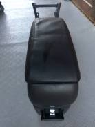 Подлокотник. Toyota Avensis, ADT270, ADT271, WWT270, WWT271, ZRT270, ZRT271, ZRT272, ZRT272W Двигатели: 1ADFTV, 1WW, 1ZRFAE, 2ADFHV, 2ADFTV, 2WW, 2ZRF...