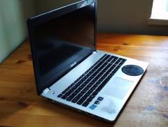 Asus. 15.6", 2,5 ГГц, ОЗУ 6144 МБ, диск 750 Гб, WiFi, Bluetooth, аккумулятор на 4 ч.