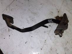 Педаль. Toyota: Sprinter, Corolla Levin, Sprinter Trueno, Corolla, Sprinter Marino, Corolla Ceres Двигатели: 2C, 2E, 3CE, 3E, 4AFE, 4AGE, 4EFE, 5AFE...