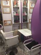 Сдаю парикмахерское кресло. 30 кв. м., улица Ленина 122, р-н Уссурийский