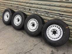 OZ Racing. 7.0x16, 6x139.70, ET30, ЦО 110,0 мм.