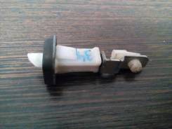 Замок лючка бензобака. Nissan: Maxima, Altima, Figaro, NP300, Almera, Cedric, Bluebird Sylphy, Silvia, Cherry, Vanette Serena, Terrano Regulus, 300ZX...