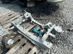Балка под двс. Toyota Grand Hiace, KCH16W, KCH16, VCH16W, VCH16, VCH28 Toyota Granvia, KCH16, VCH28, VCH16 Двигатели: 1KZTE, 5VZFE