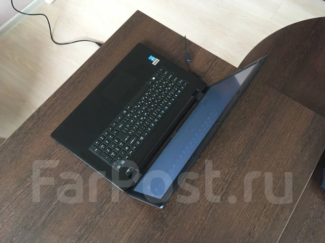 DEXP Aquilon. 17", 2,2����, ��� 4 ��, ���� 500���, WiFi: 1, Bluetooth: 1, ����������� �� 4��. ����