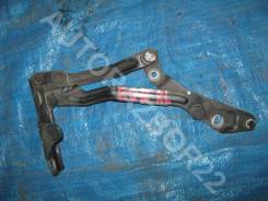 Крепление крышки багажника. Honda Civic Honda Civic Ferio, E-EG9, E-EG8, E-EH1, E-EJ3, E-EG7 Двигатели: D15B3, D15B4, D15B5, D15B7, D15Z1, D16A7, D16A...