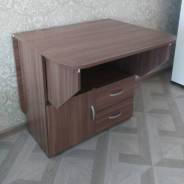 Столы-книги.