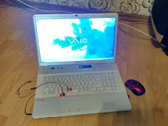 Sony VAIO VPC-EJ3L1R. 17.3", WiFi, Bluetooth ����
