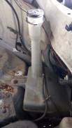 Бачок стеклоомывателя. Toyota Hiace, RCH13, KLH28, RCH23, RCH12, KLH18, RCH22, LXH22, LXH12, LXH28, LXH18, KLH22, RCH28, KLH12, RCH19, RCH18, RCH29 To...