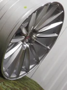 Vossen VPS-305. 8.0/9.0x18", 5x114.3, ET40/37. ��� ����� �� ������ ����