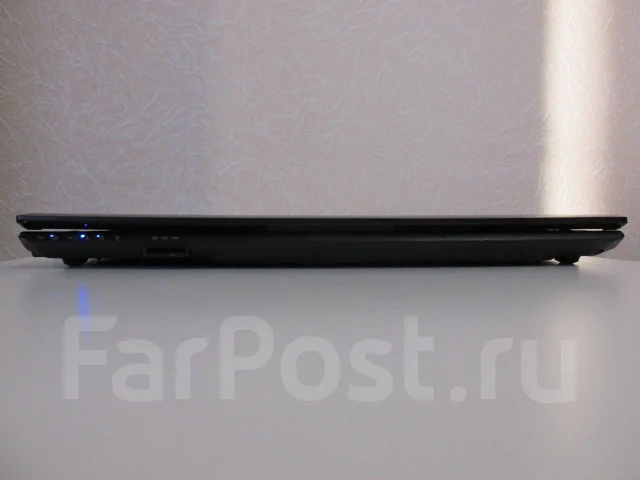 Fujitsu LifeBook NH532. 17.3", 2,4����, ��� 8 ��, ���� 1 000���, WiFi: 1, Bluetooth: 1, ����������� �� 3��. ����