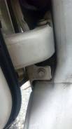 Крепление боковой двери. Toyota Granvia, VCH16, KCH16, VCH10, KCH10 Toyota Grand Hiace, VCH16, KCH16W, VCH16W, VCH10, KCH16, KCH10 Двигатели: 1KZTE, 5...