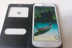 Samsung Galaxy S3 GT-i9300. �/�