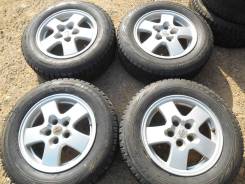 Nissan. 7.0x16, 5x114.30, ET40