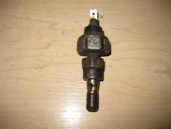 Датчик давления масла. Mitsubishi: Aspire, Dion, Legnum, Delica, Pajero Junior, Proudia, Dingo, Minicab, Diamante, Carisma, Challenger, Bravo, Sigma...