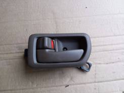 Ручка двери внутренняя. Toyota Vista, SV42, SV43, SV40, SV41, CV40, CV43 Toyota Camry, CV40, SV40, SV41, SV42, SV43, CV43 Двигатели: 3CT, 3SFE, 4SFE